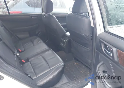 2018 Subaru Outback 2.5I Limited z USA, uszkodzony, nr VIN 4S4BSANC0J3309619